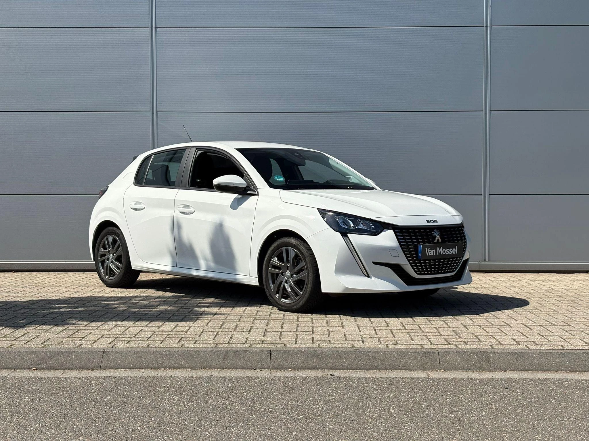 Peugeot-208-image-7