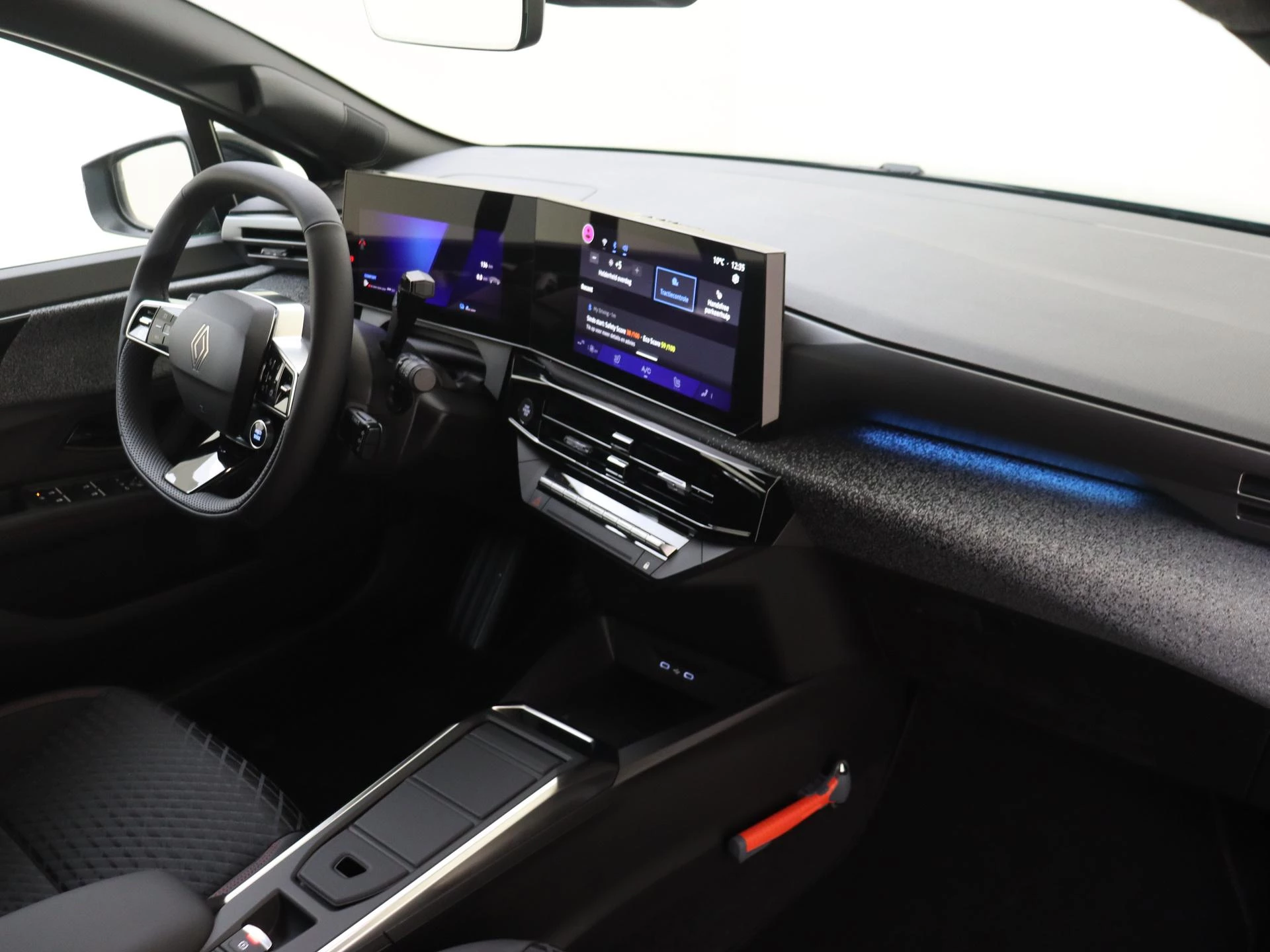 Renault-Clio-image-11