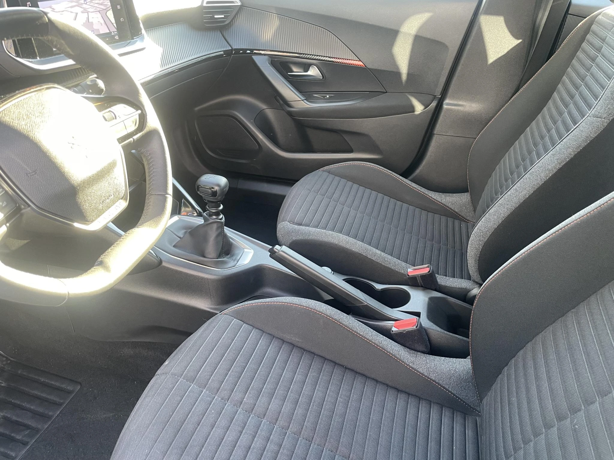 Peugeot-2008-image-11