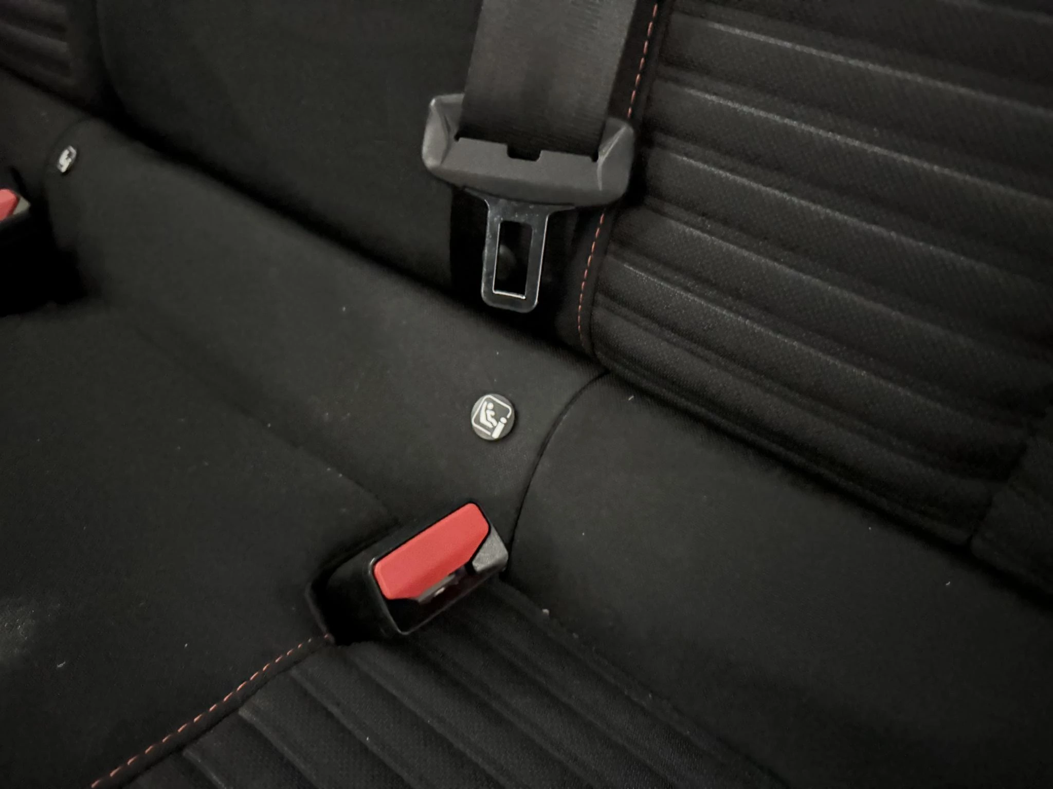 Peugeot-208-image-27
