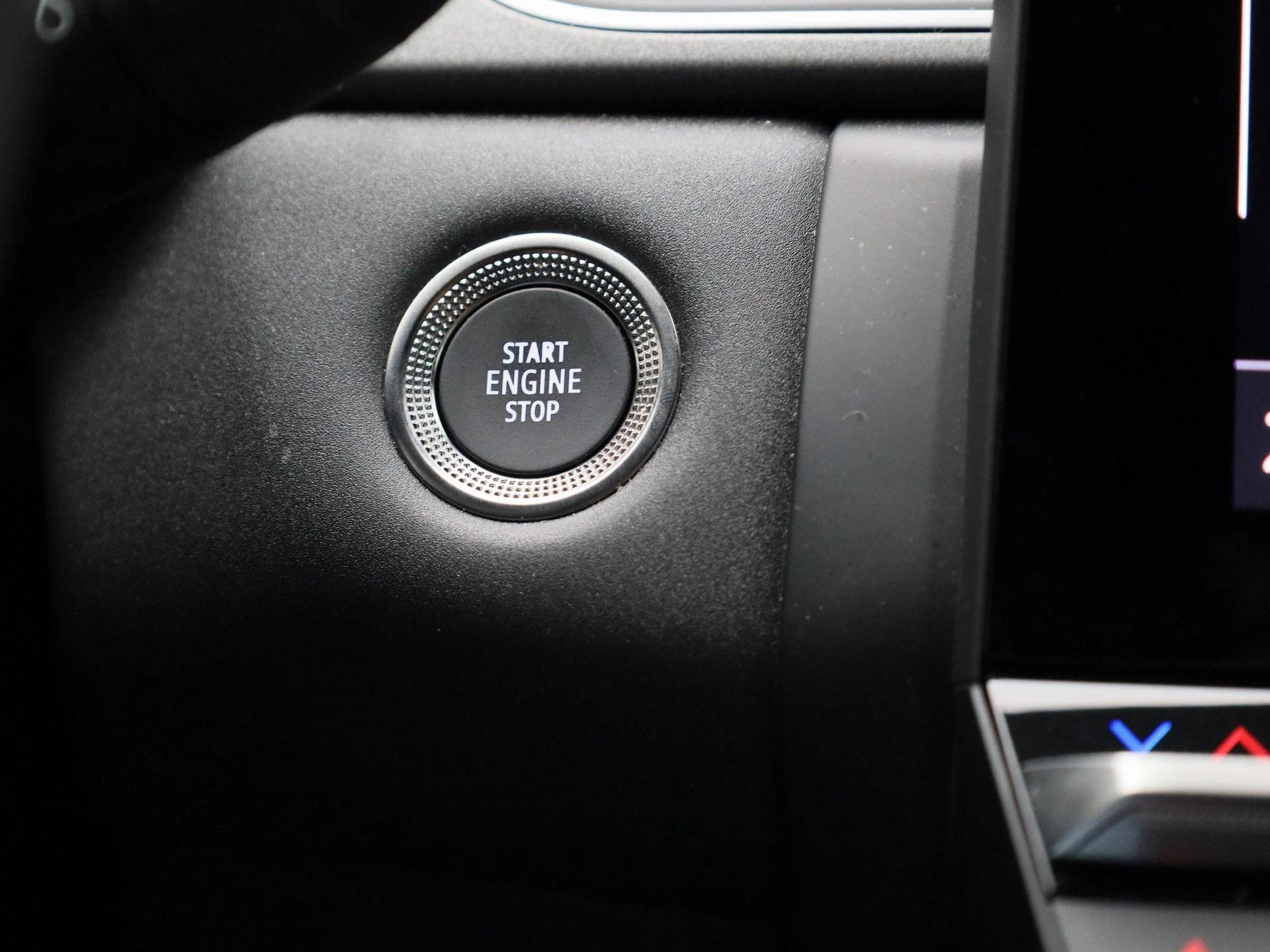 Renault-Captur-image-19