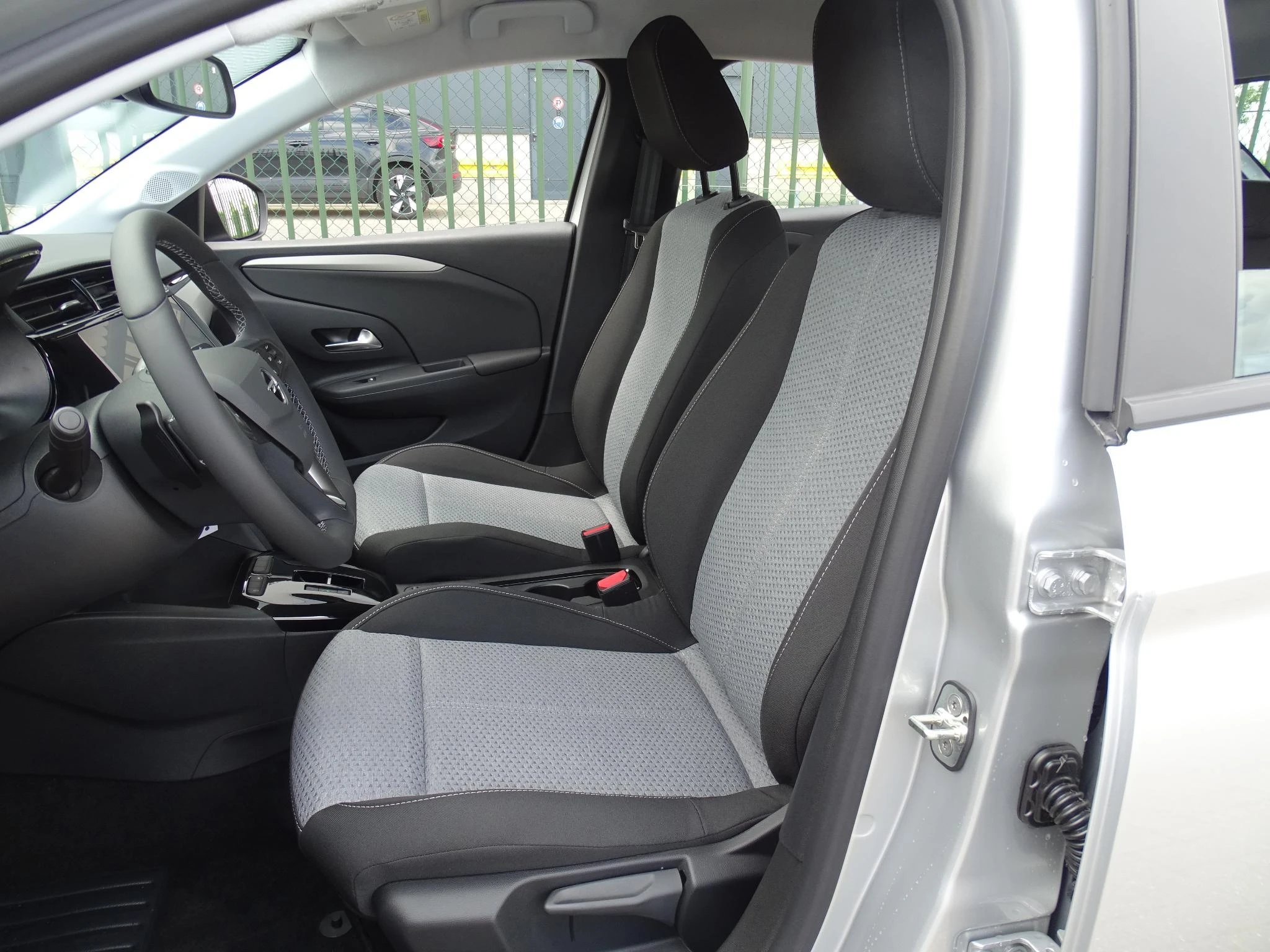 Opel-Corsa-image-9