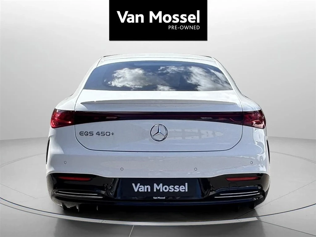 Mercedes-Benz-EQS-image-5