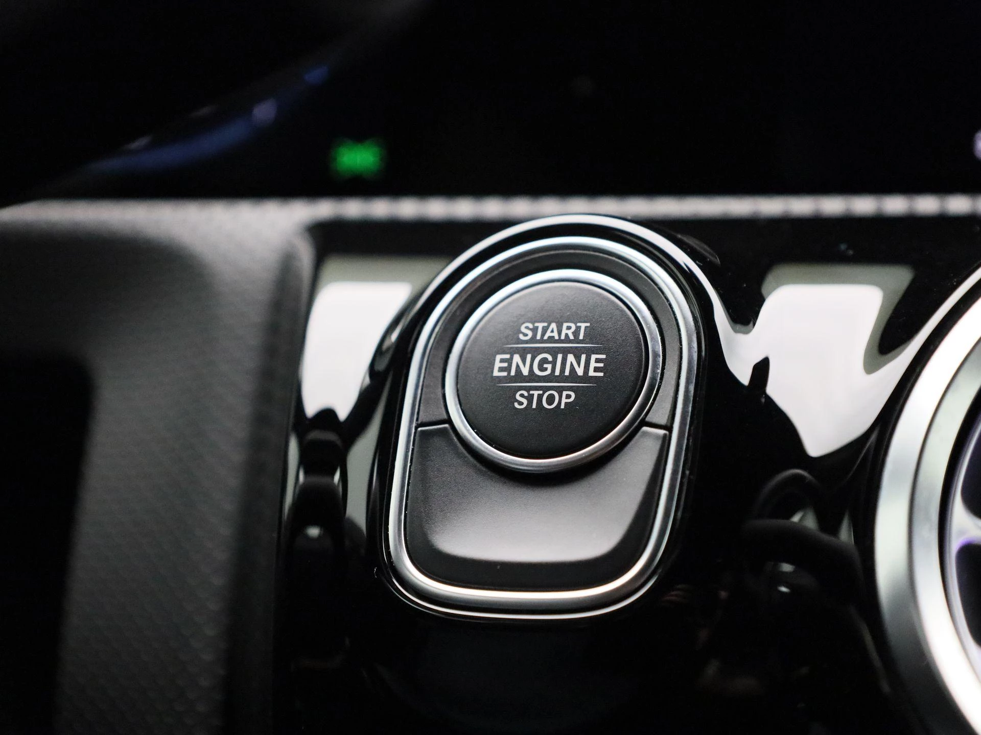 Mercedes-Benz-A-Klasse-image-22
