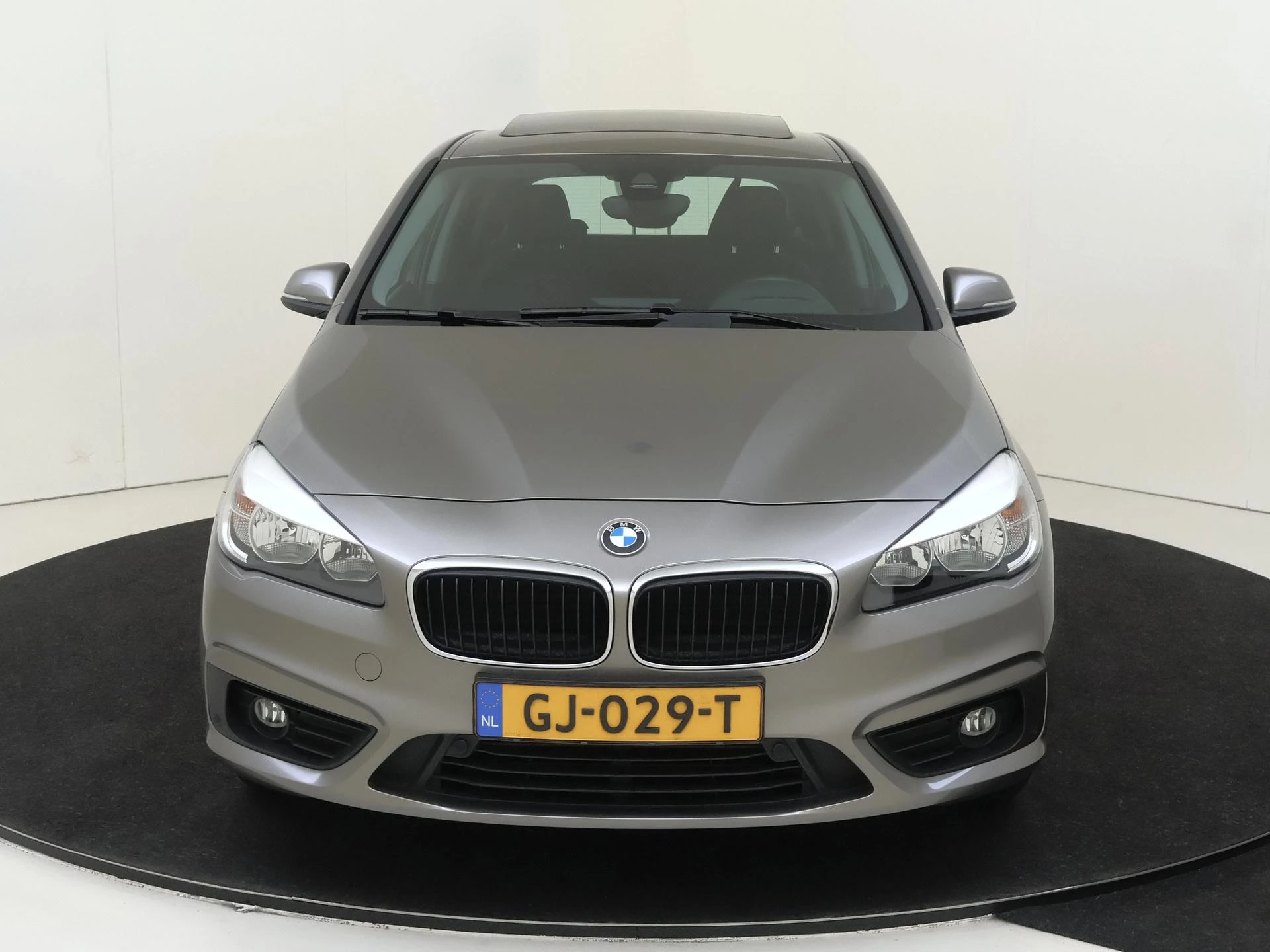 BMW-2 Serie-image-9