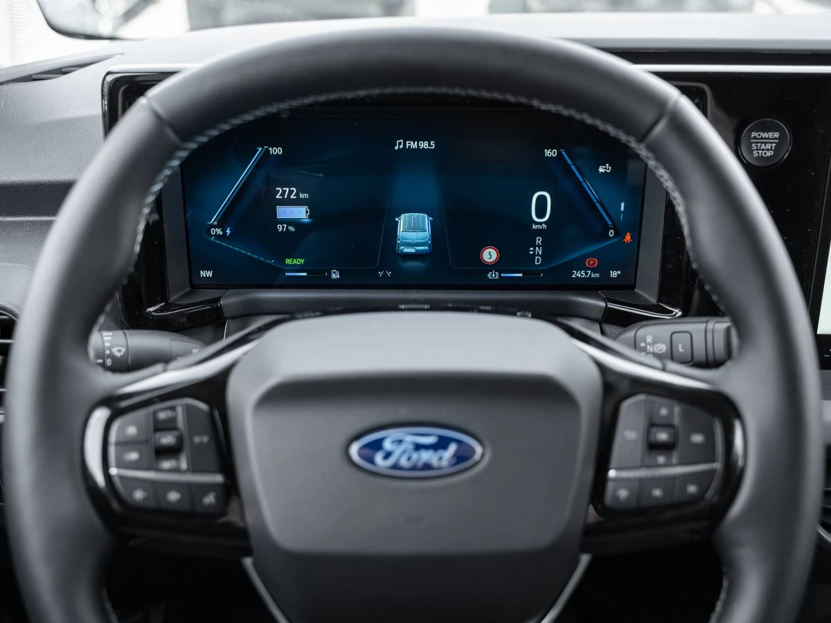 Ford-Transit Courier-image-14