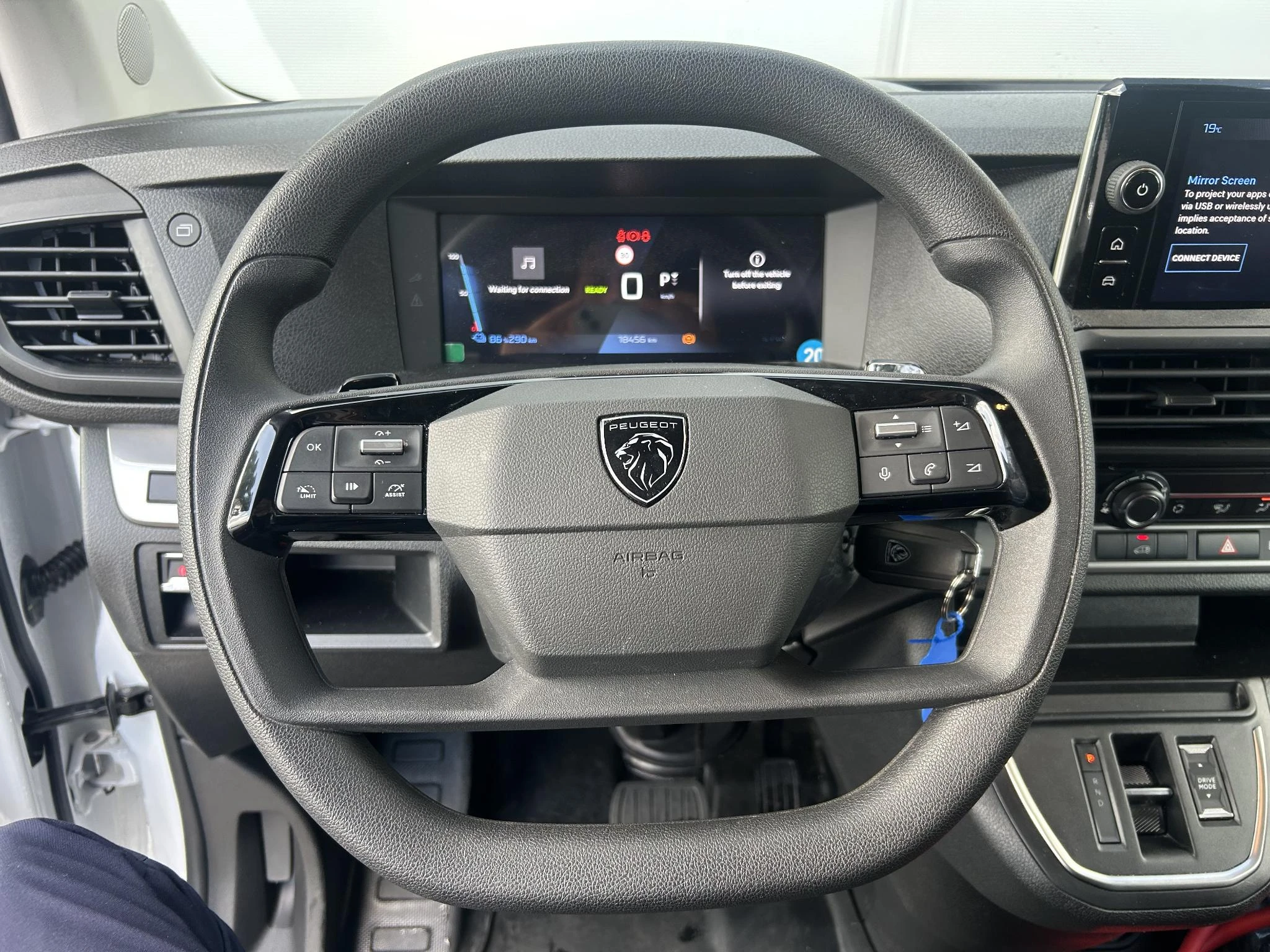 Peugeot e-Expert EV L2 75 kWh