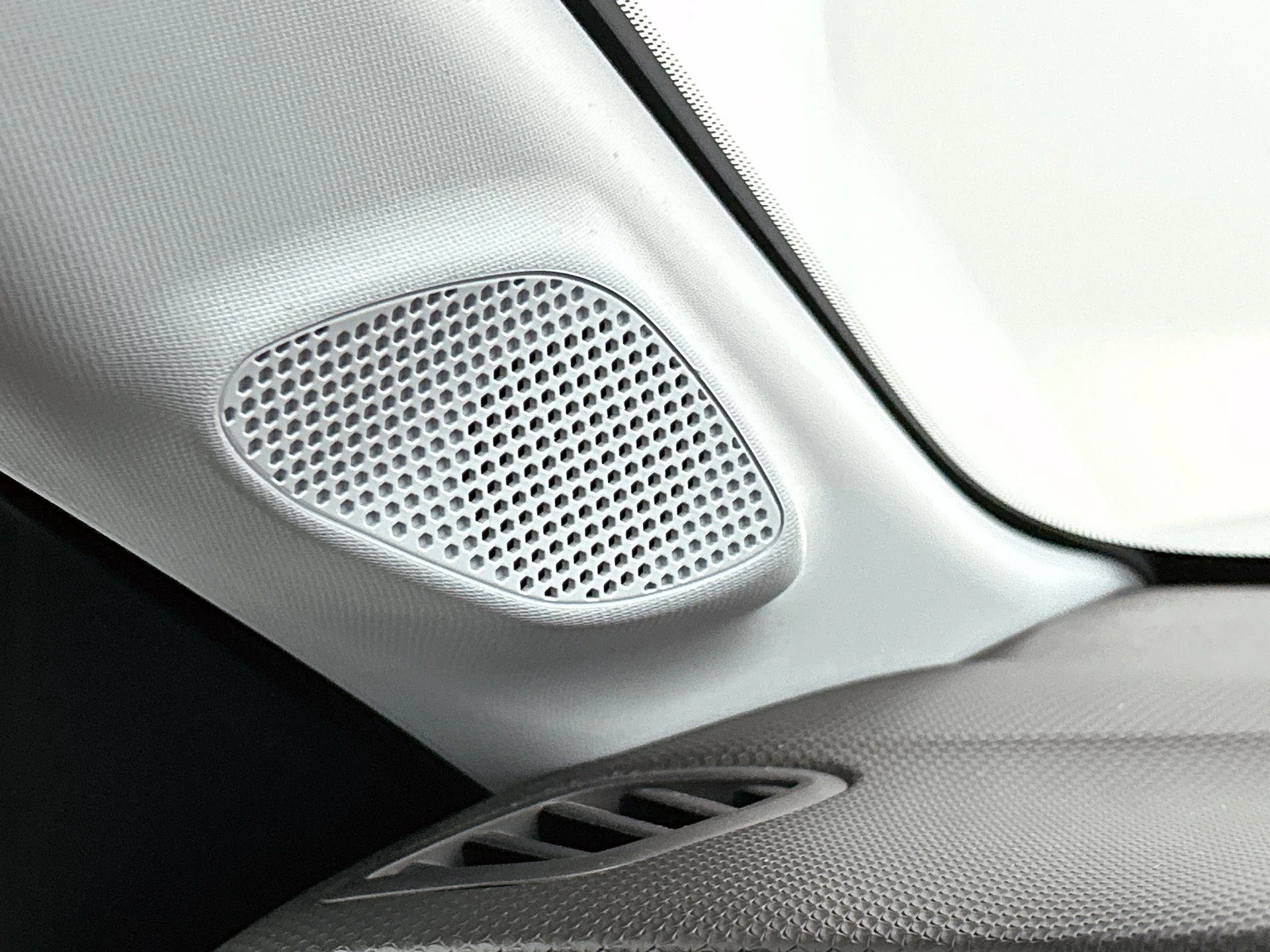Opel-Corsa-image-9