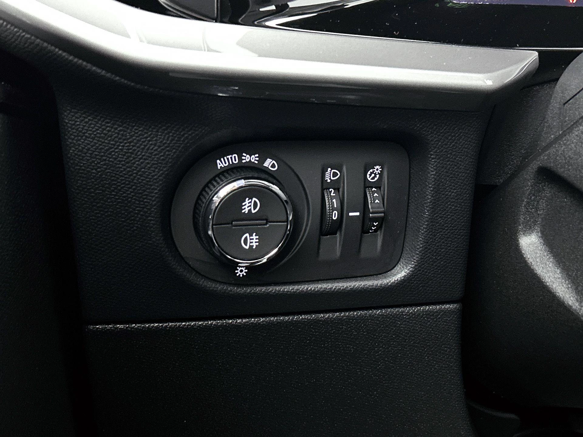 Opel-Mokka-e-image-23
