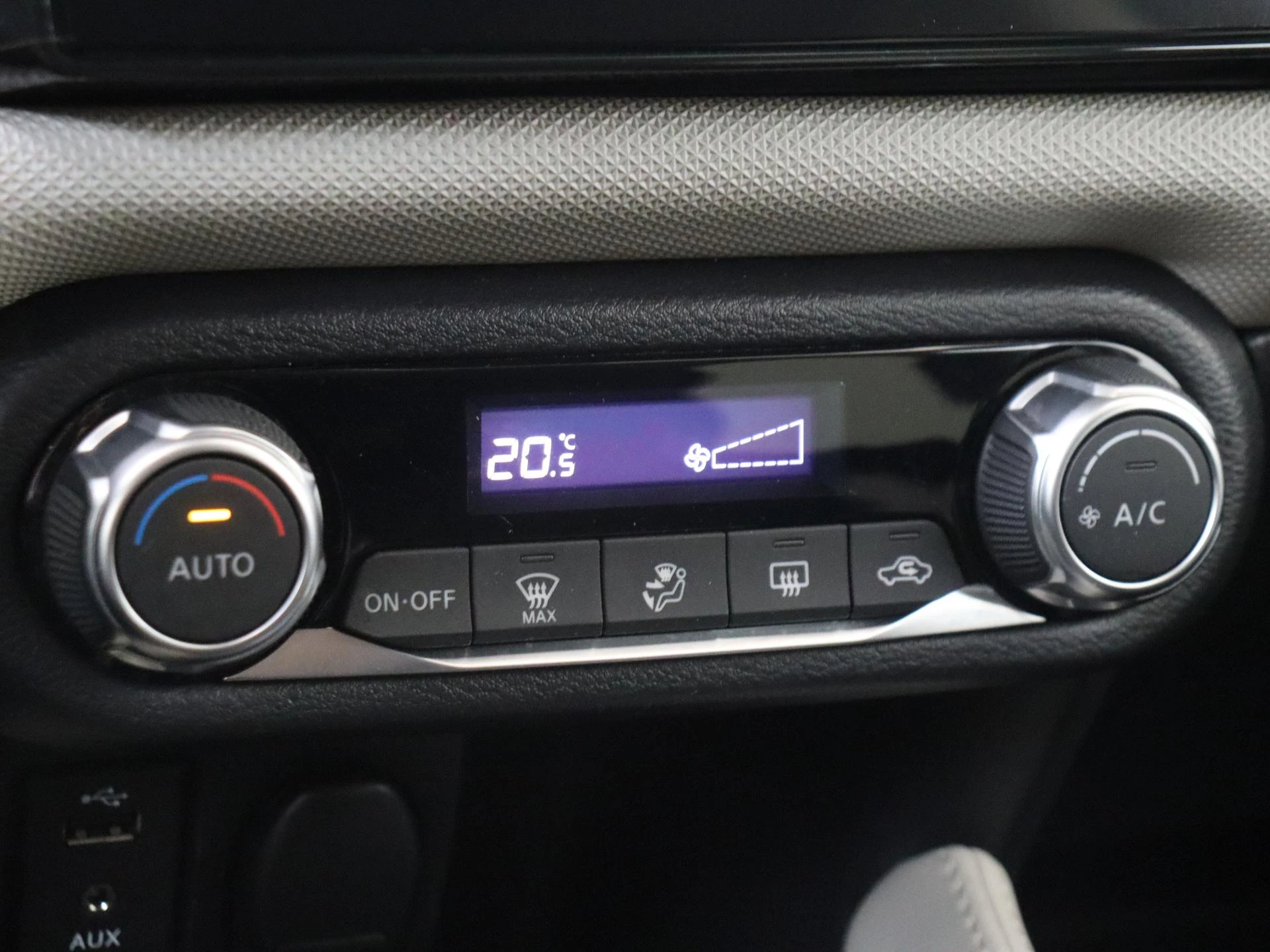 Nissan-Micra-image-17