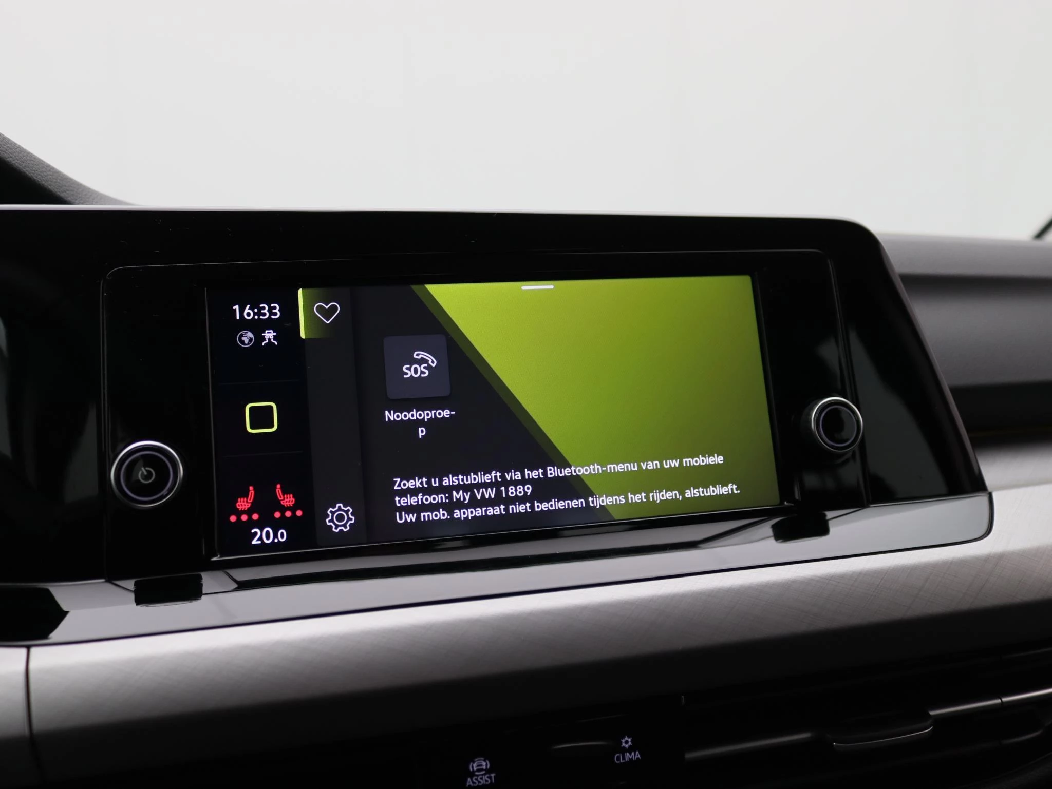 Volkswagen-Golf-image-21
