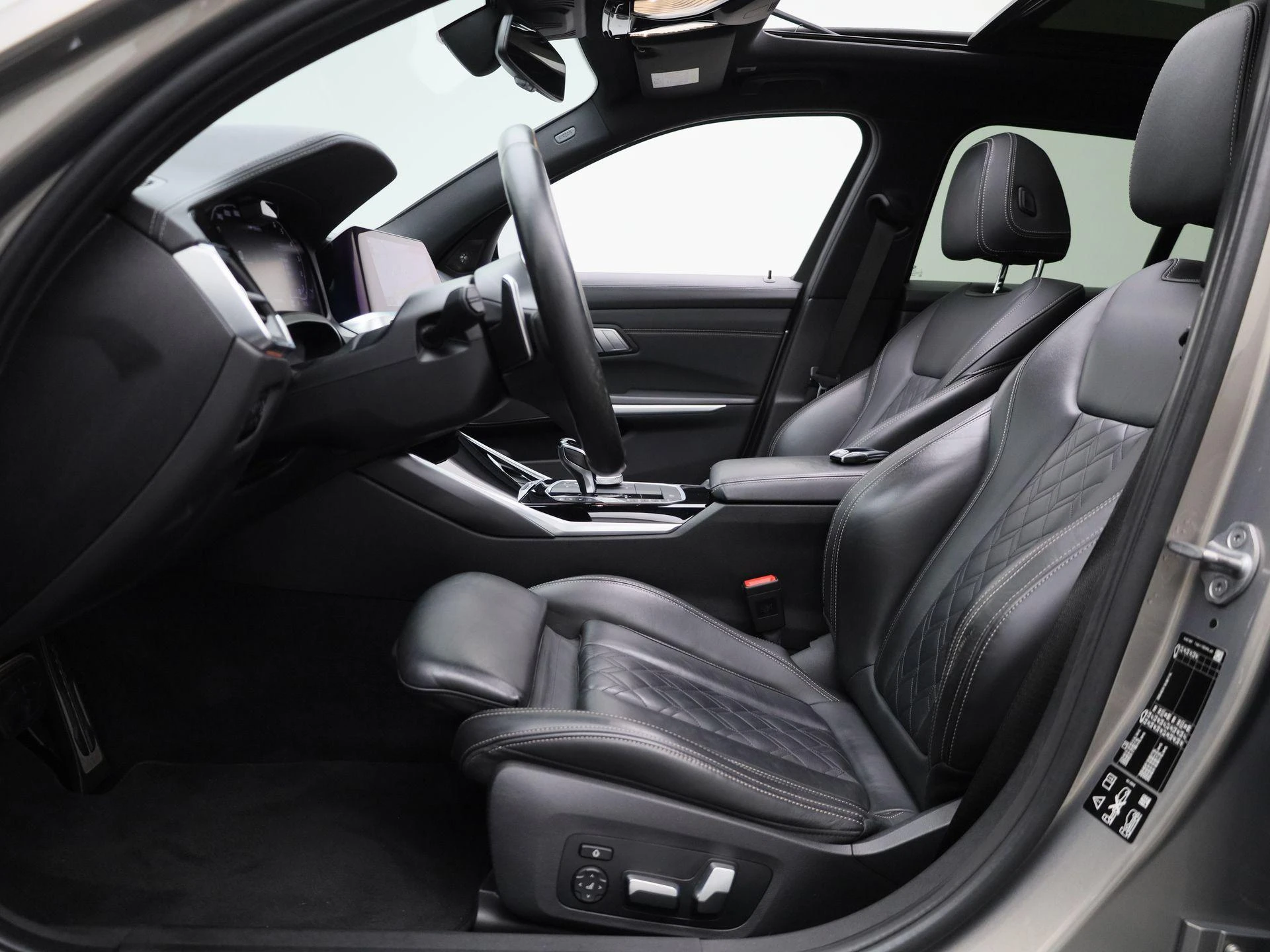 BMW-3 Serie-image-11