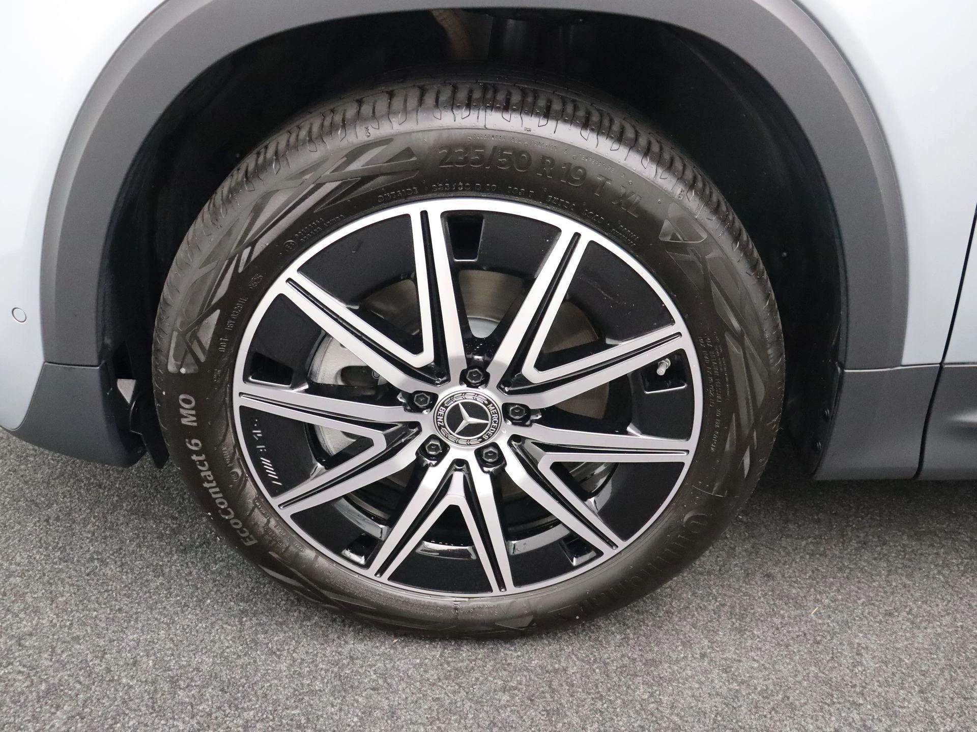 Mercedes-Benz EQB 250+ Star Edition + PANO DAK + BURMESTER + HEAD UP + TREKHAAK +