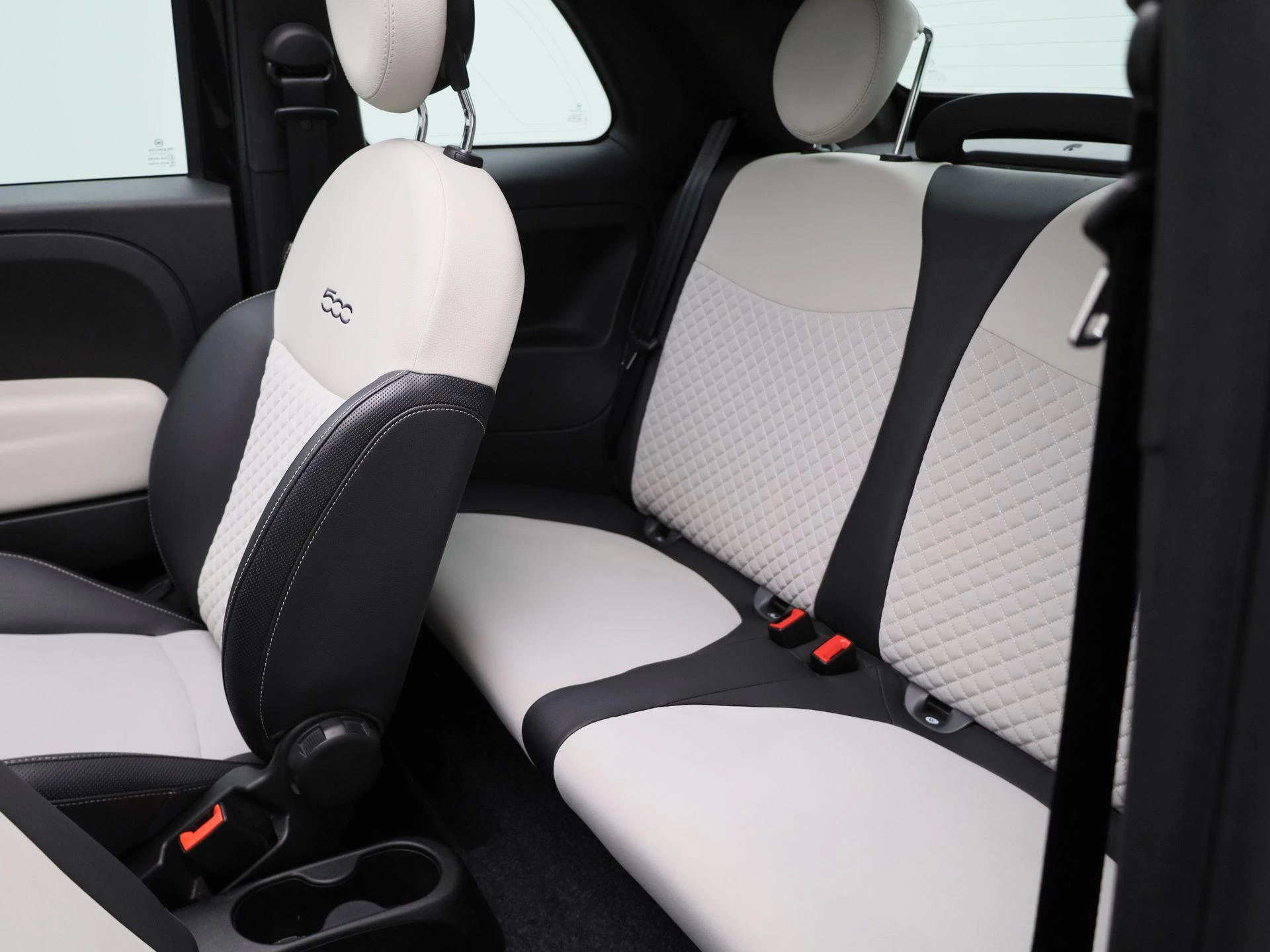 Fiat-500C-image-10