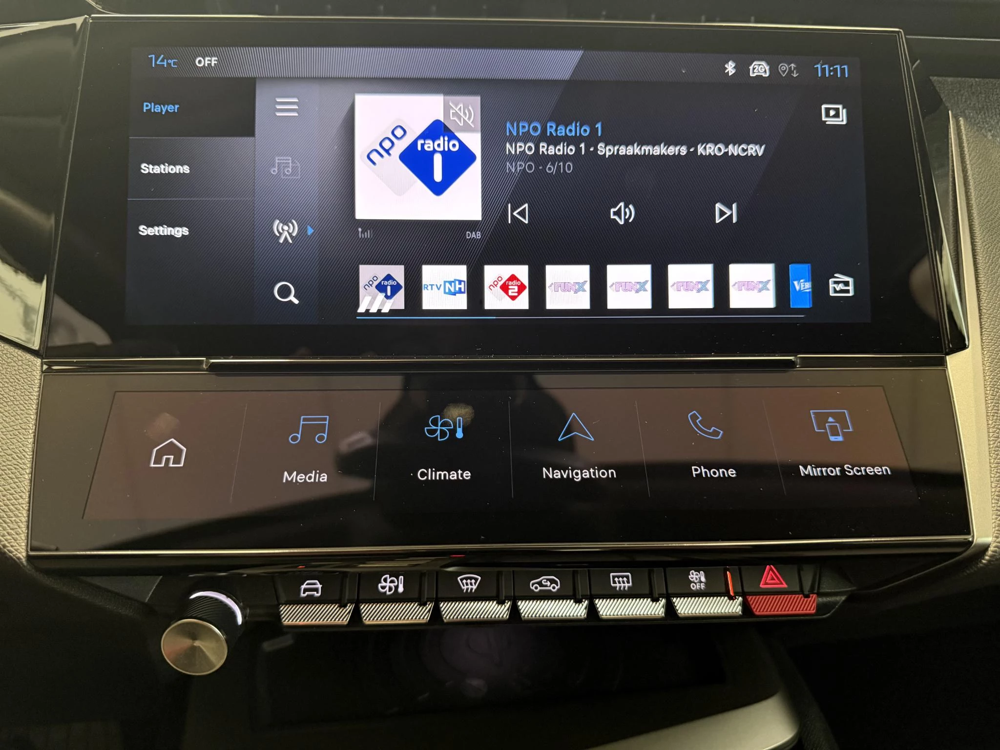 Peugeot-408-image-13