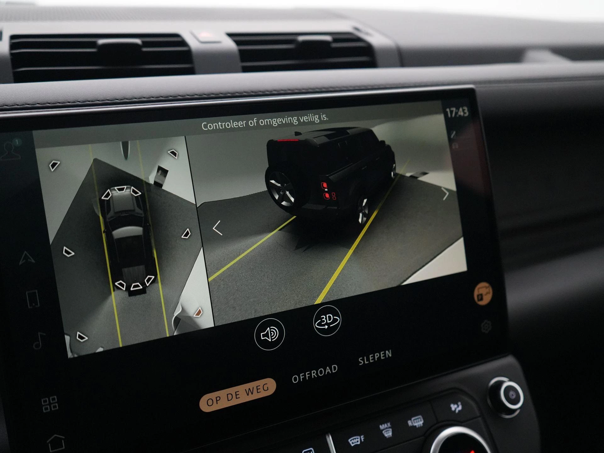 Land Rover-Defender-image-27