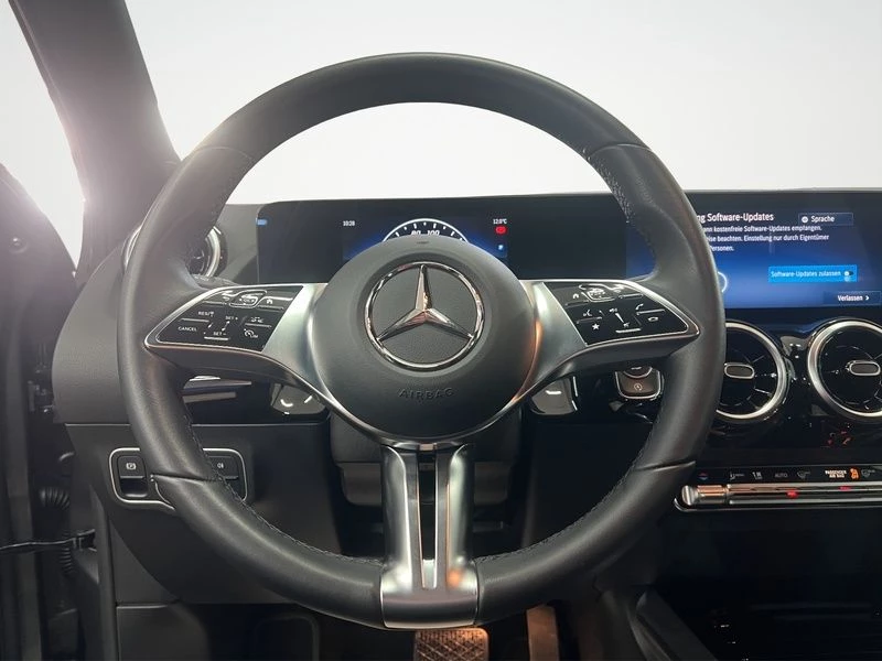 Mercedes-Benz GLA 200 d PROGRESSIVE AHK SHZ KLIMA NAVI MBUX ProgressiveC118 GLA 200 d PROGRESSIVE AHK SHZ KLIMA NAVI MBUX Progressive