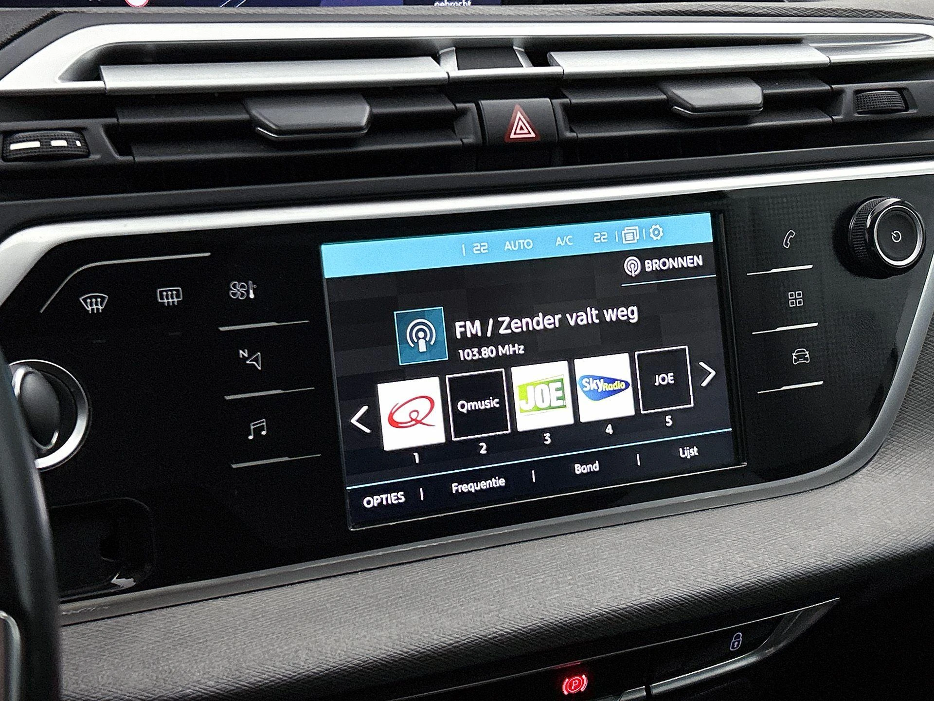 Citroën-C4 Spacetourer-image-6