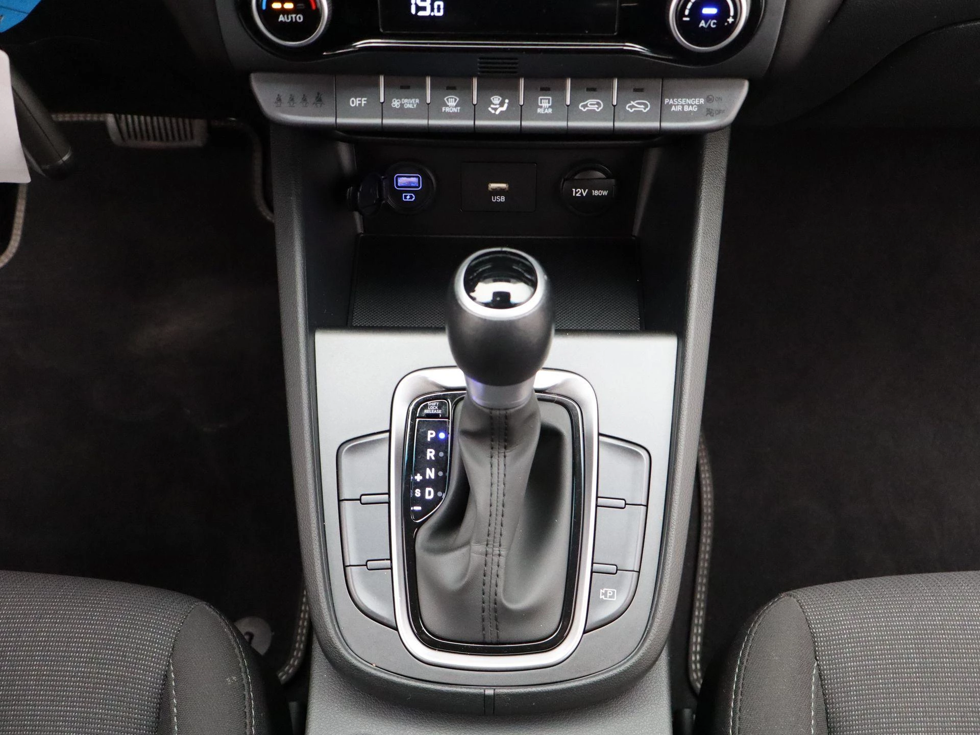 Hyundai-Kona-image-9