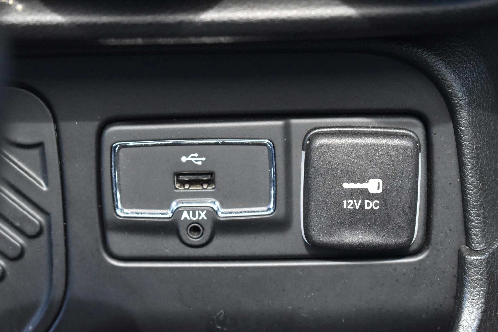 Jeep-Renegade-image-34