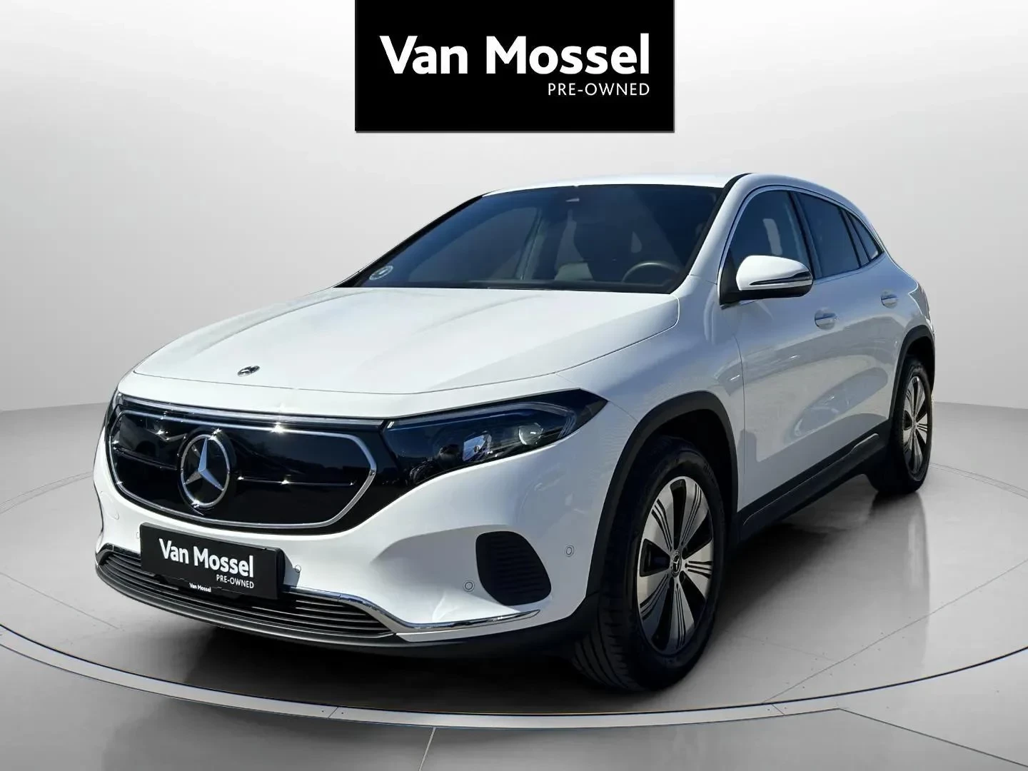 Mercedes-Benz-EQA-image-0