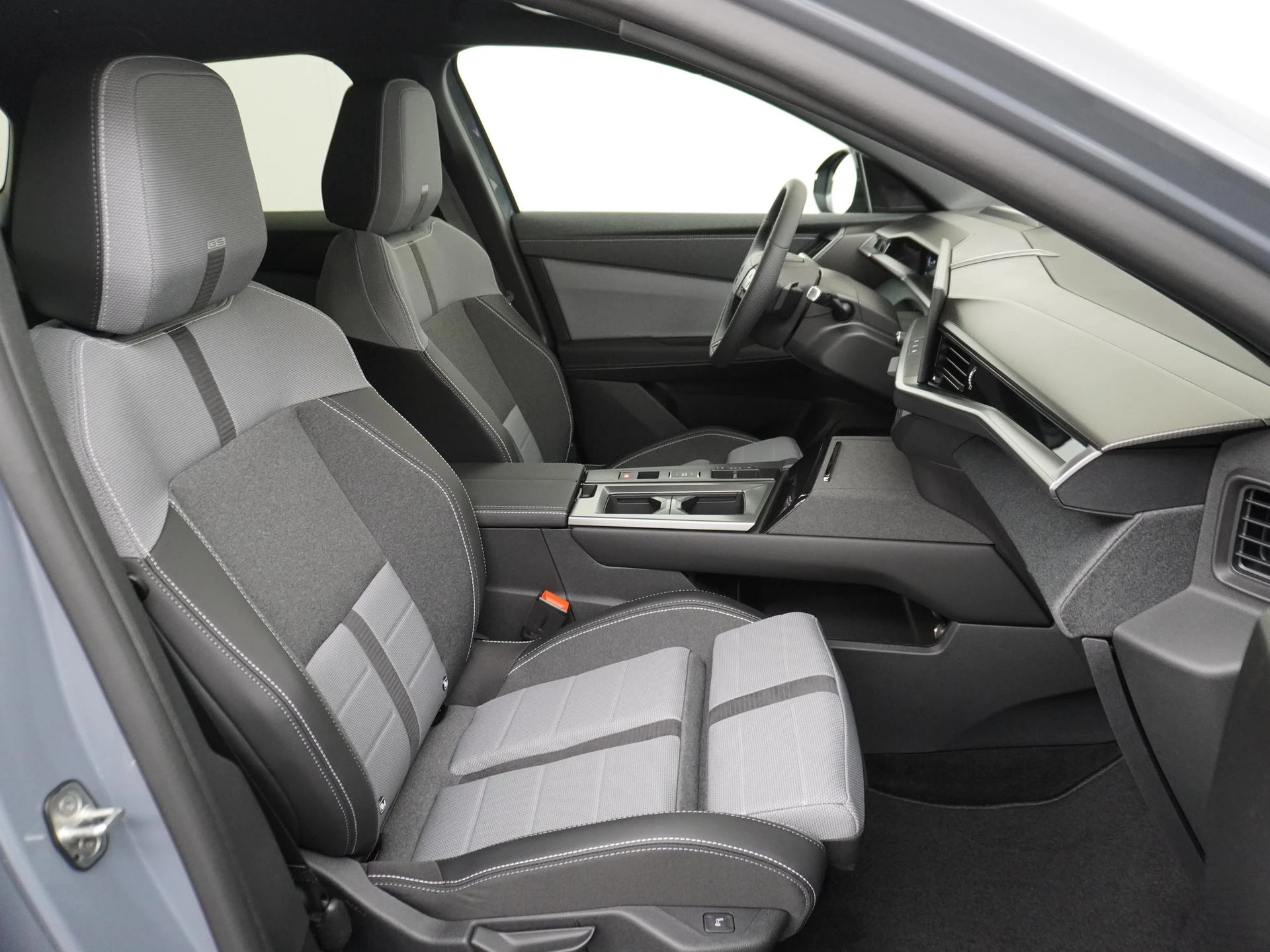 Opel-Grandland-image-33