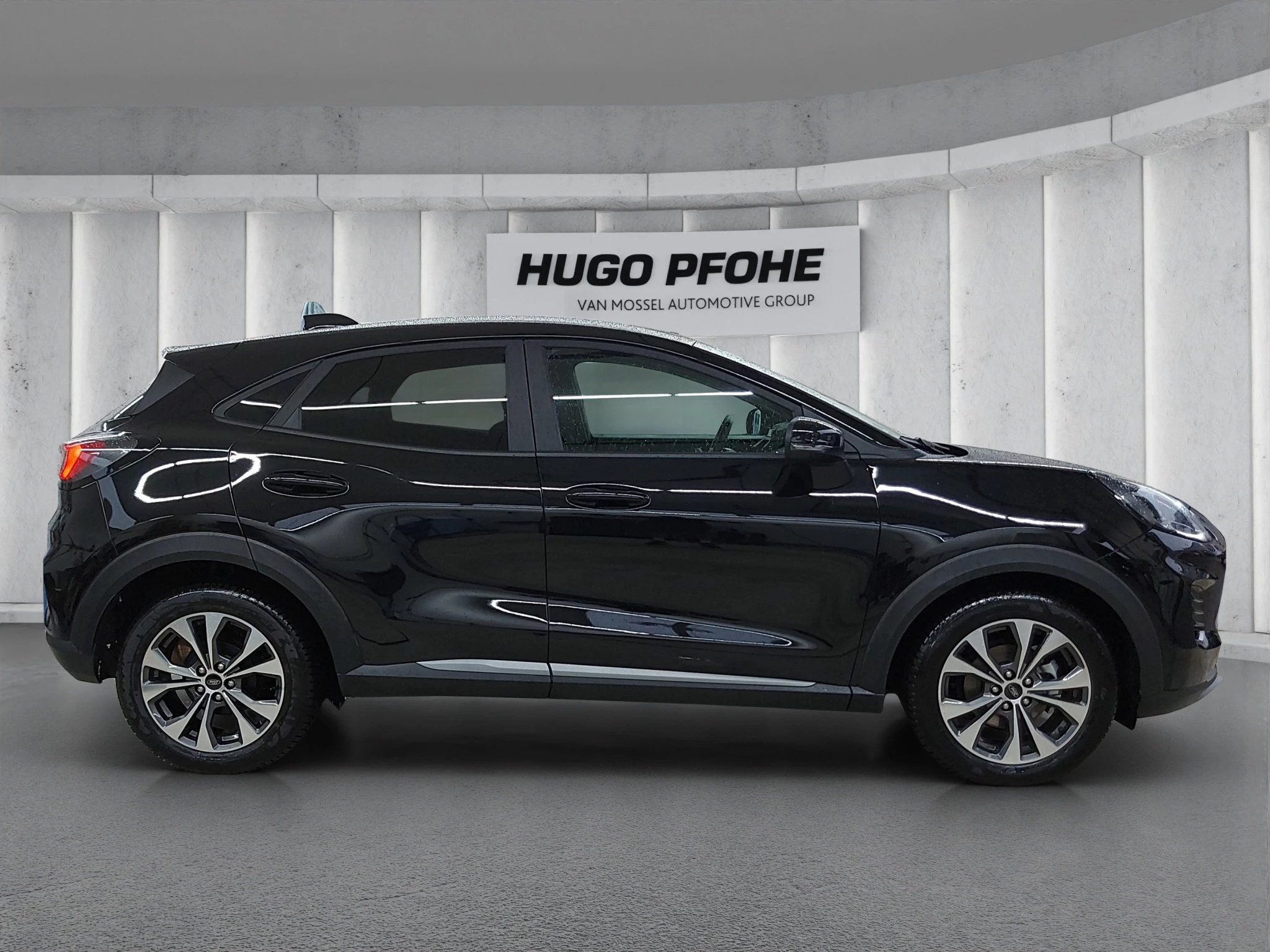 Ford Puma Titanium 1.0 EcoBoost Hybrid 92kW Auto Sports Utility Vehicle. 5-türig MJ2026.25