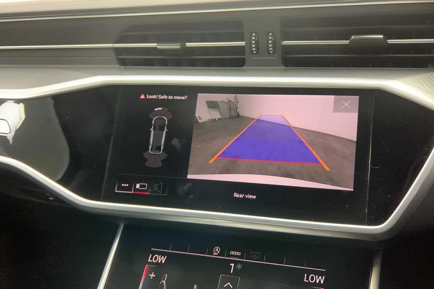 Audi-A6-image-19