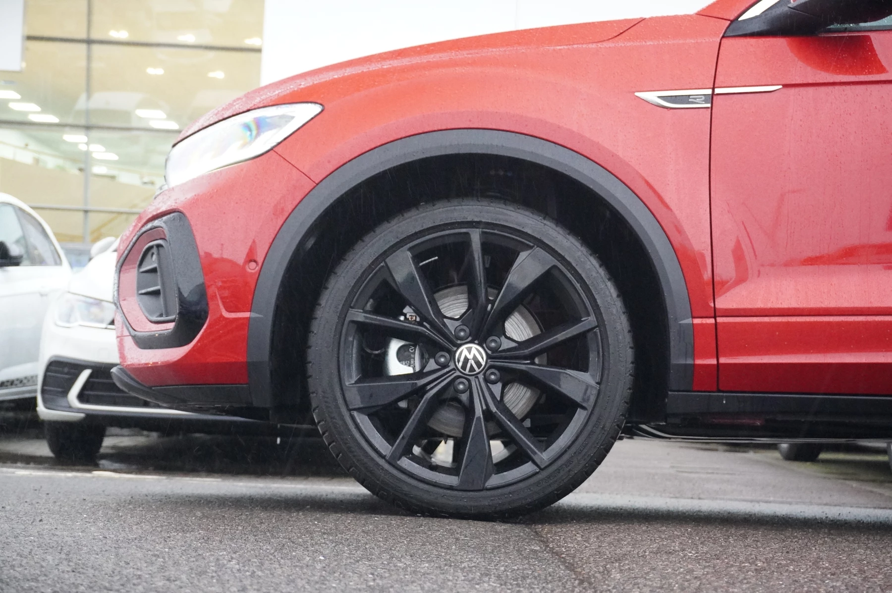 Volkswagen-T-Roc-image-4