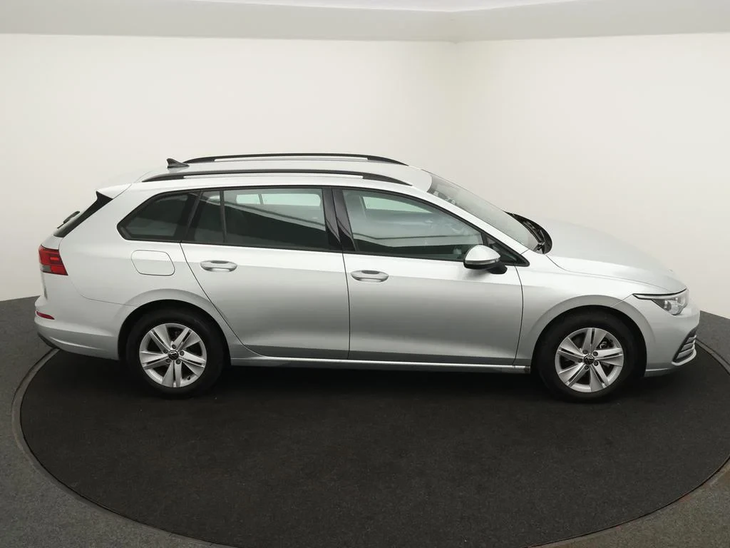 Volkswagen-Golf-image-7