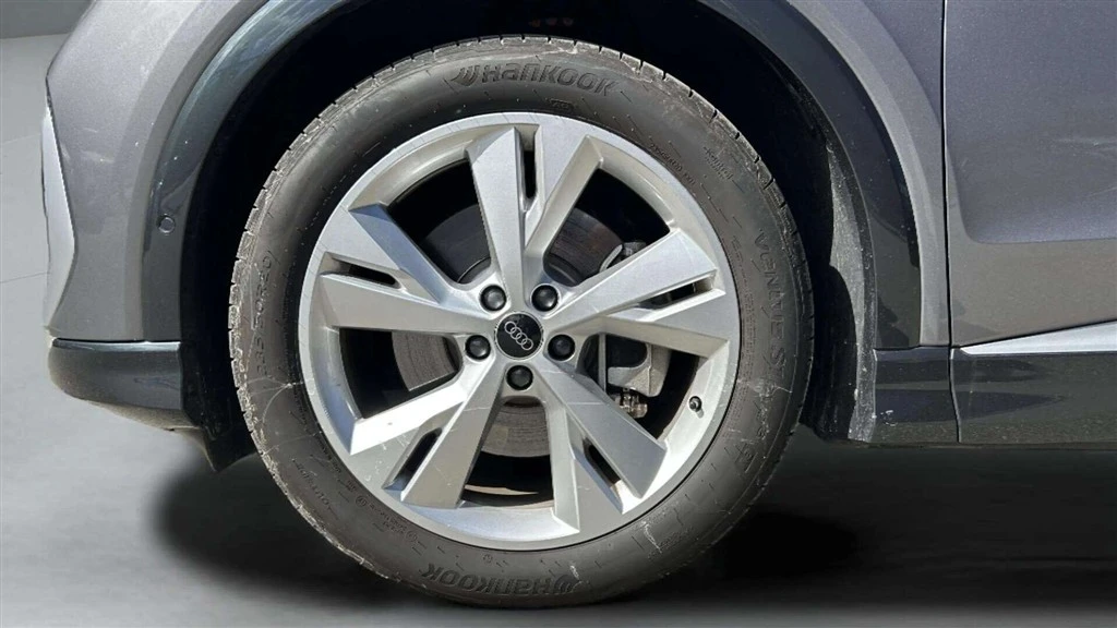 Audi-Q4 e-tron-image-8