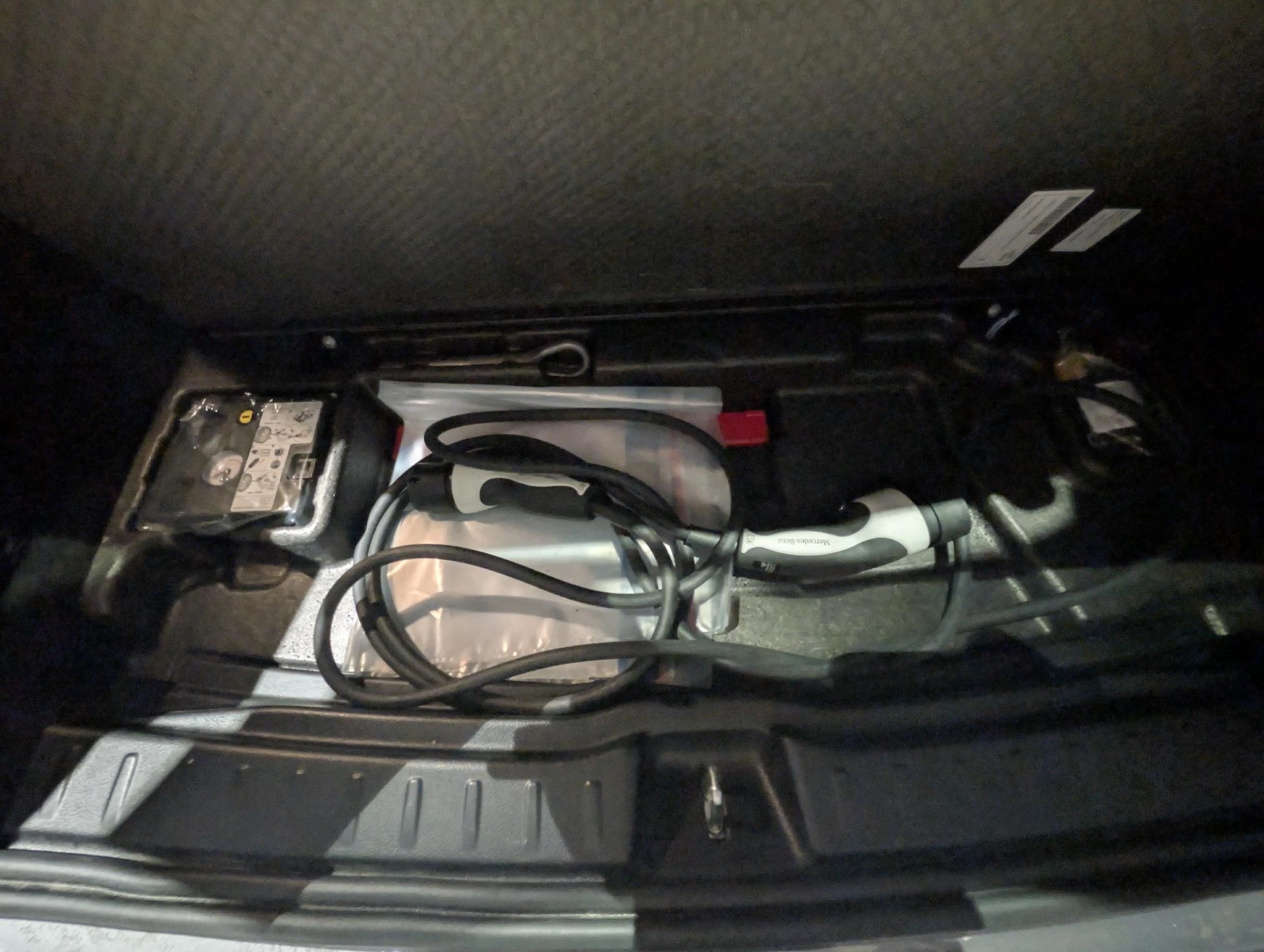 Mercedes-Benz-EQA-image-13