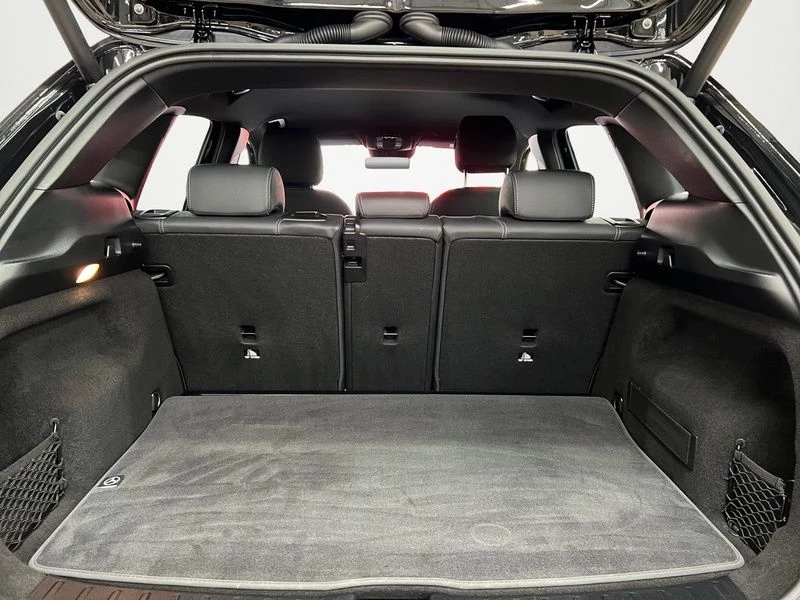 Mercedes-Benz GLA 200 PROGRESSIVE DISTRONIC MBUX KLIMA SHZ ProgressiveH247 GLA 200 PROGRESSIVE DISTRONIC MBUX KLIMA SHZ Progressive
