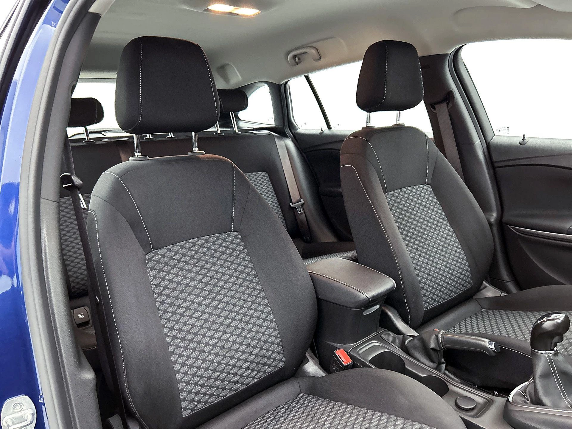 Opel Astra Sports Tourer 1.2 Business Edition