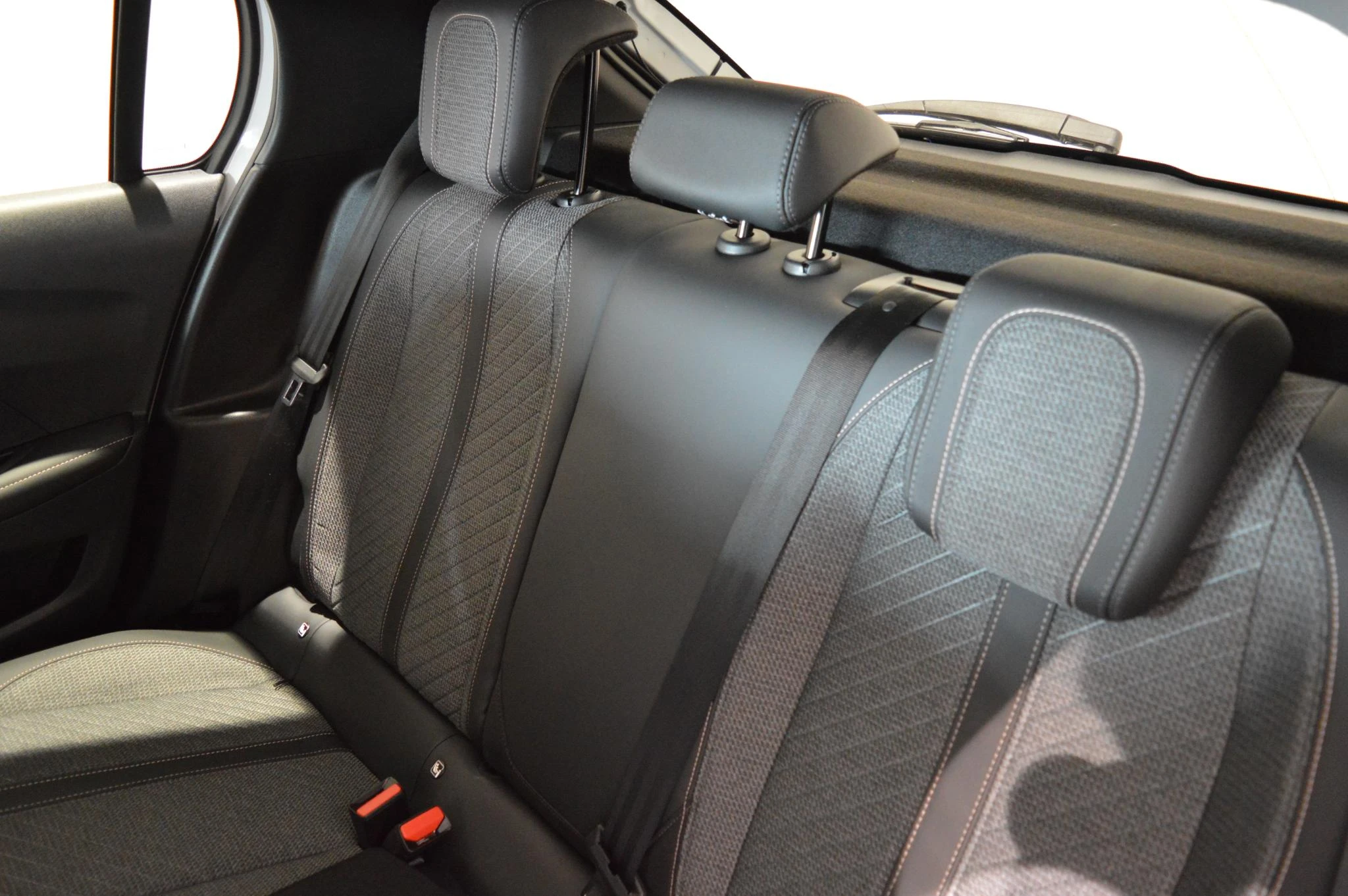 Peugeot-208-image-9