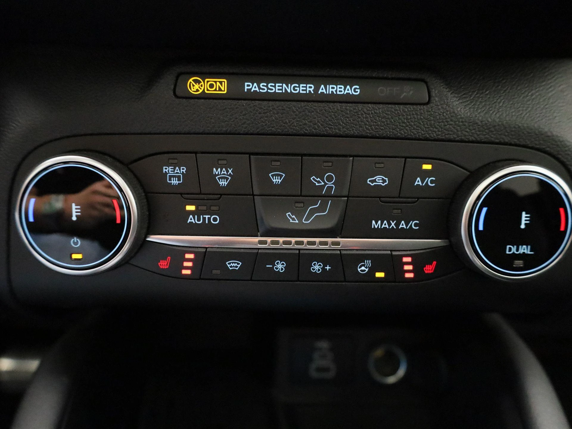 Ford-Kuga-image-27