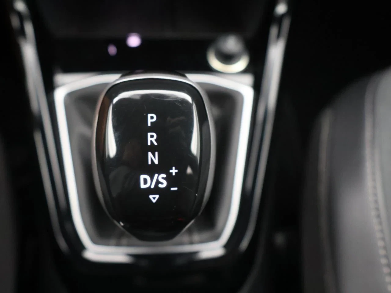 Volkswagen-T-Cross-image-9