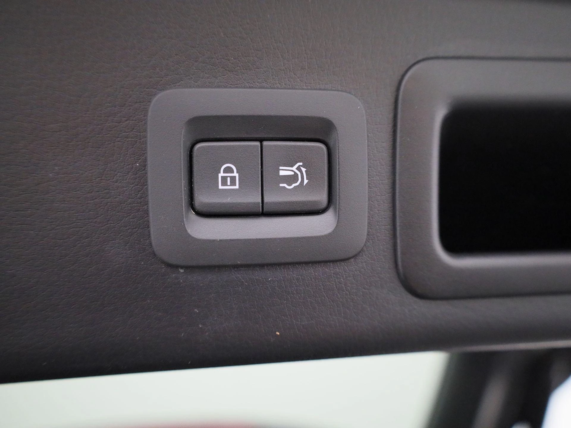 Mazda-CX-30-image-12