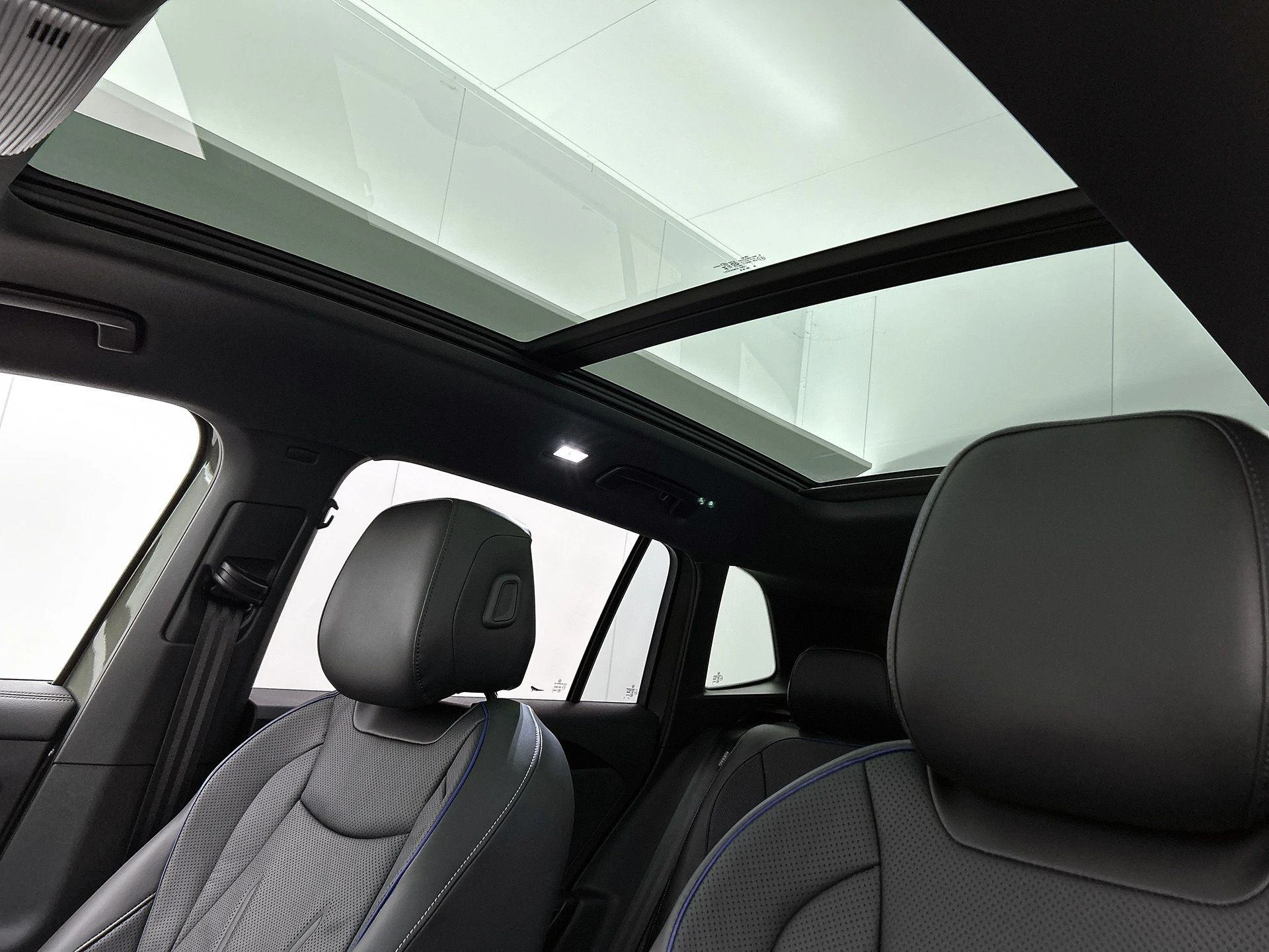 Volkswagen-Tiguan-image-43