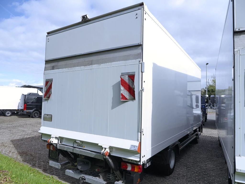 Mercedes-Benz-Atego-image-5