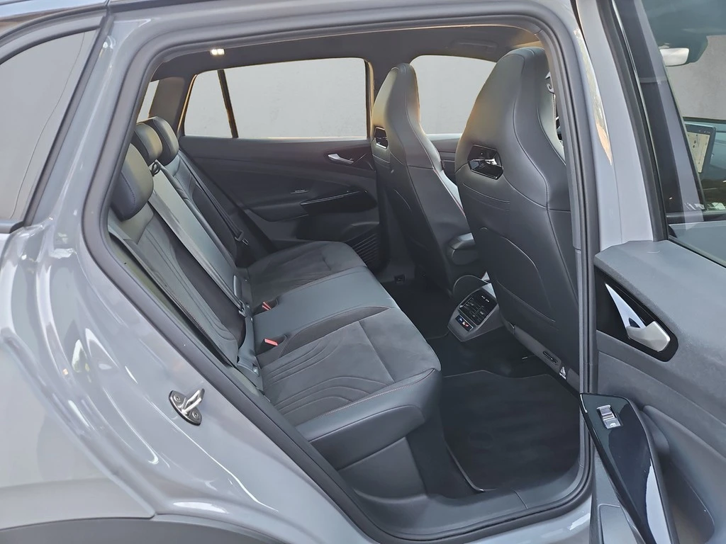 Volkswagen-ID.4-image-12