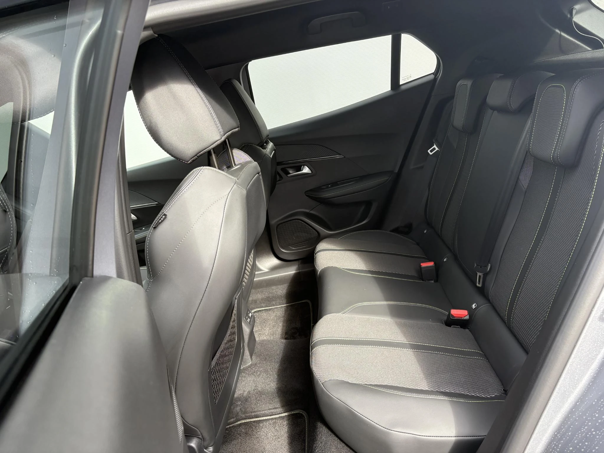Peugeot-2008-image-11