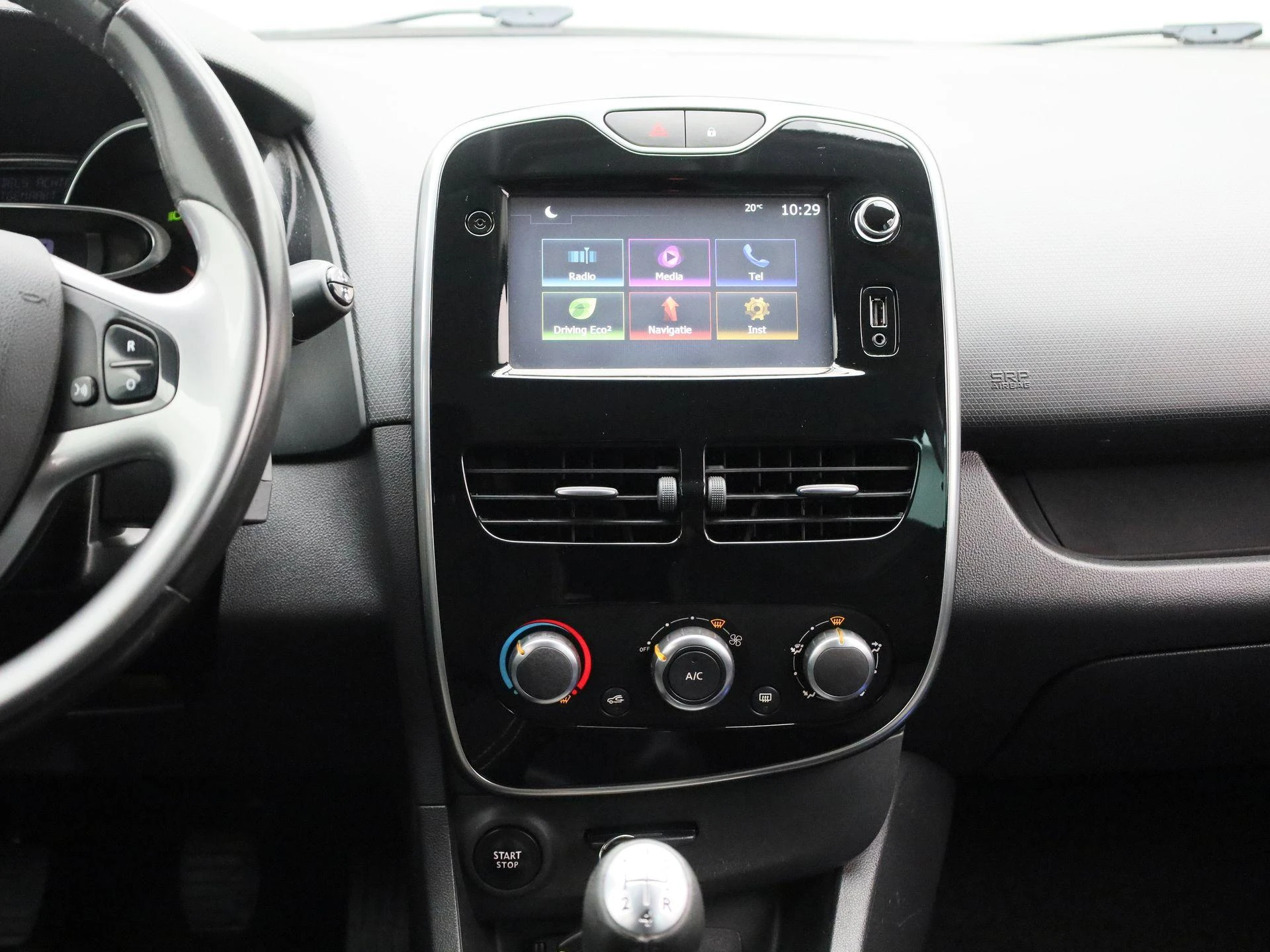 Renault-Clio-image-7