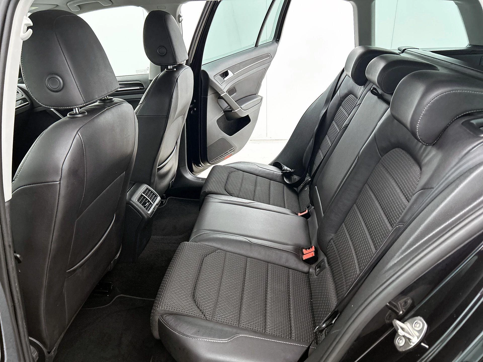 Volkswagen Golf Variant 1.2 TSI Business Edition Connected