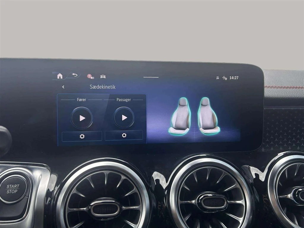 Mercedes-Benz-EQB-image-15