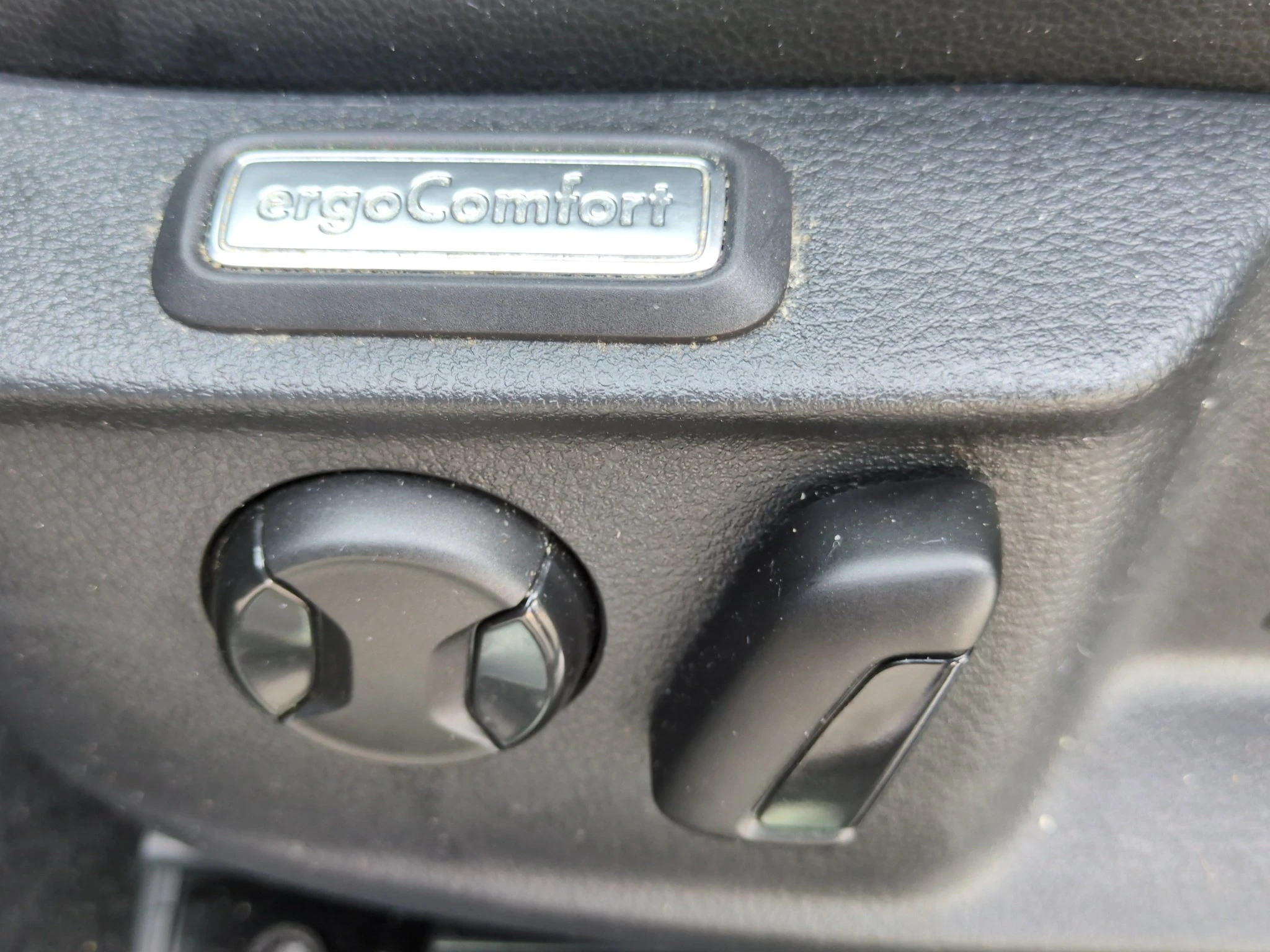 Volkswagen-Passat-image-18