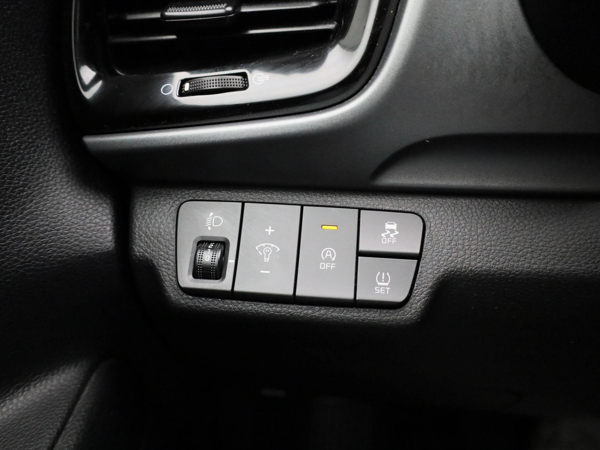 Kia-Stonic-image-20