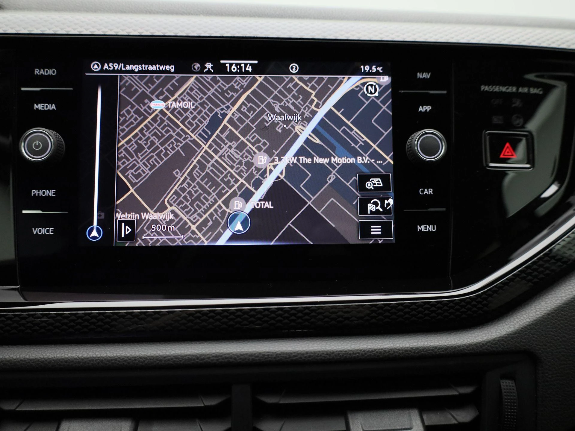 Volkswagen-Polo-image-19
