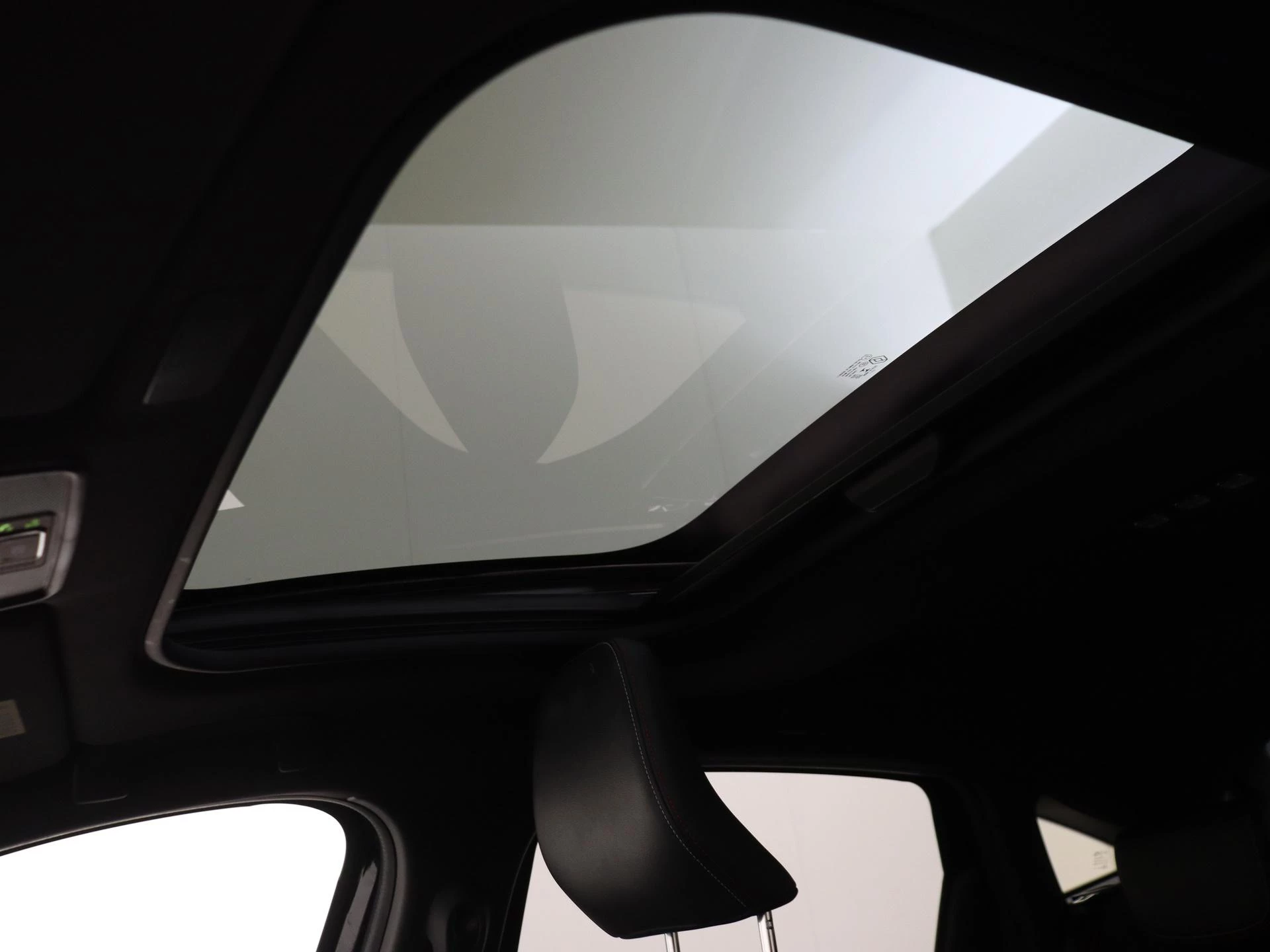 Renault-Arkana-image-26
