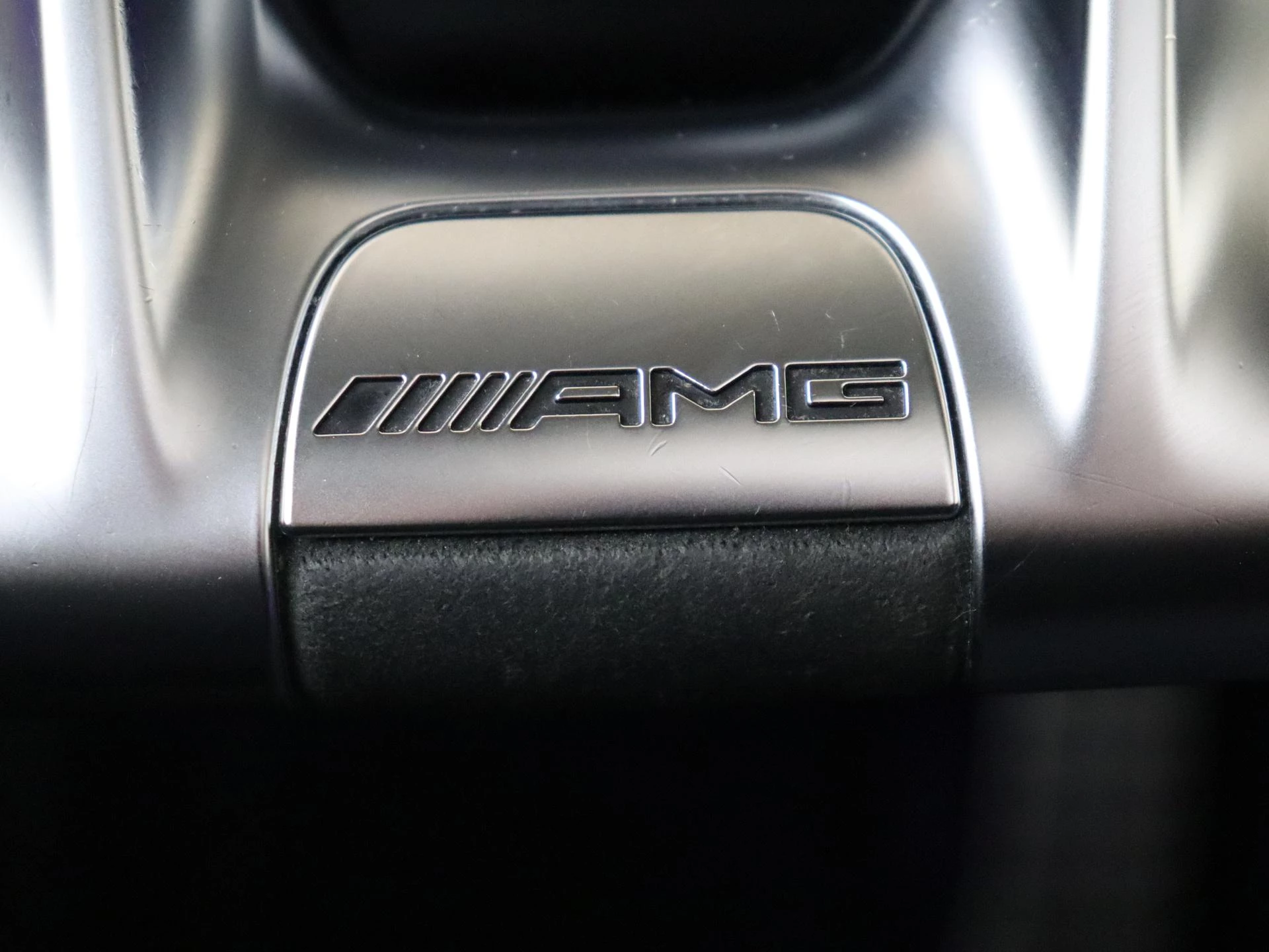 Mercedes-Benz-GLE-image-24